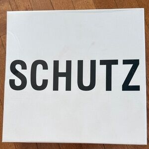 SCHUTZ White Storage Boxschutz